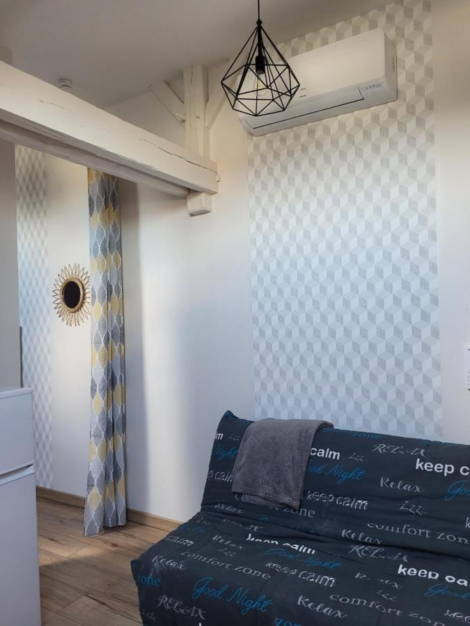 Luzerne Apartment ชาโตรูซ์ ภายนอก รูปภาพ